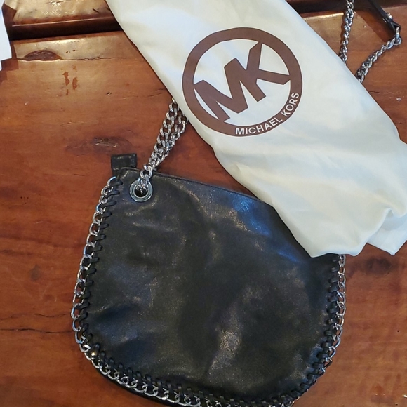 Michael Kors Chelsea Crossbody Bag - Picture 5 of 6